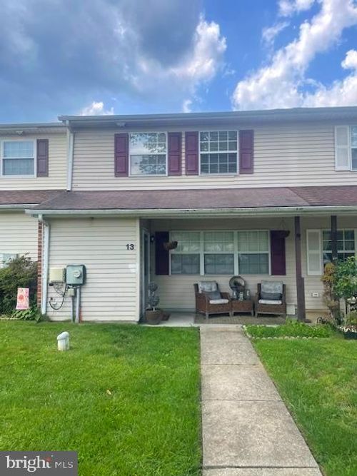 271-13 Brighton Ct, DOWNINGTOWN, PA, 19335-2266 | Card Image