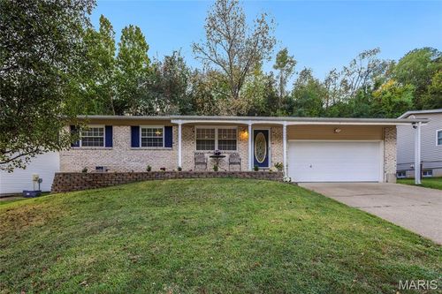 5012 Country Valley Dr, Imperial, MO, 63052-1505 | Card Image