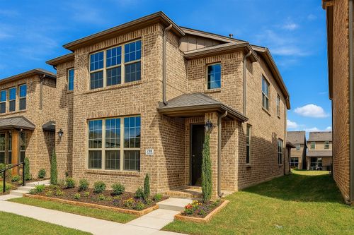 930 Estelle Dr, Euless, TX, 76040-4540 | Card Image