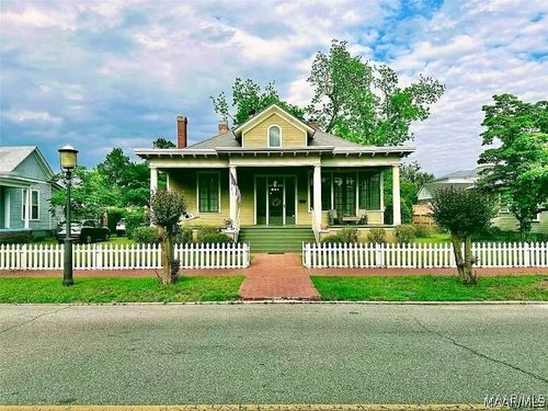 620 Lapsley St, Selma, AL, 36701-5611 | Card Image