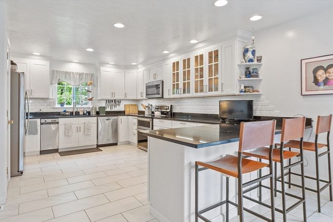 6 Wood St, House other with 4 bedrooms, 3 bathrooms and 5 parking in Upton MA | Image 23