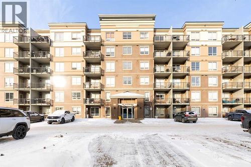 136 Sandpiper Rd, Fort Mcmurray, AB, T9K0J7 | Card Image