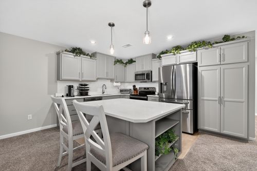 10-102-618 Foxhill Dr, Crescent Springs, KY, 41017-1569 | Card Image