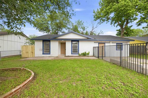 4502 Turnstone Dr, Austin, TX, 78744-4548 | Card Image