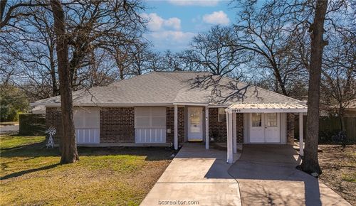 2212 Teton Drive, Bryan, TX, 77803 | Card Image