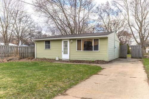 241 26th St N, Springfield, MI, 49037-7958 | Card Image