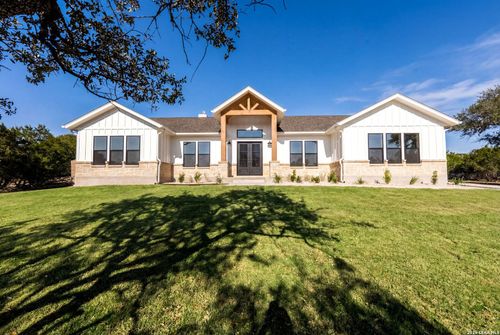 736 Mountain Creek Trl, Boerne, TX, 78006-3817 | Card Image