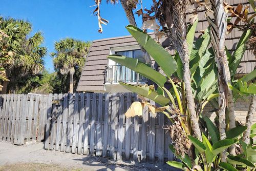 1313 Vista Oaks Cir Ne, PALM BAY, FL, 32905-3129 | Card Image