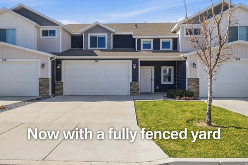 426 S 1400 E, Hyrum, UT, 84319-6740 | Card Image