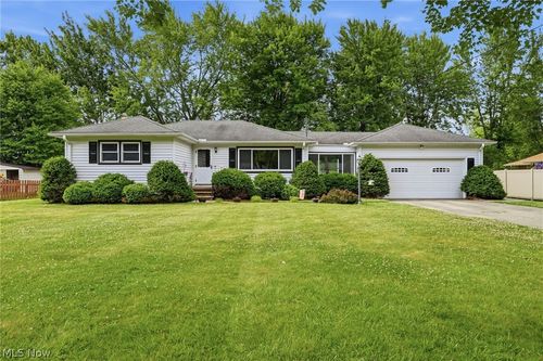 29521 Schwartz Rd, Westlake, OH, 44145-3822 | Card Image