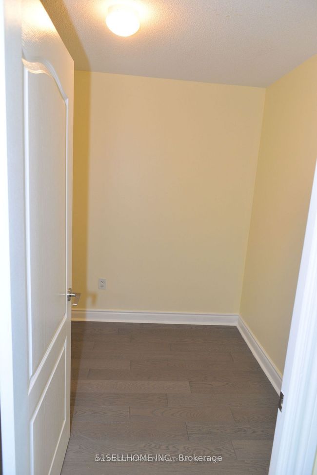 1810 - 60 Brian Harrison Way, Condo with 2 bedrooms, 1 bathrooms and null parking in Scarborough ON | Image 6