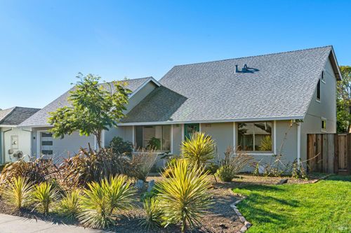8633 Lancaster Drive, Rohnert Park, CA, 94928 | Card Image