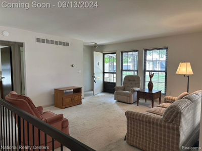 40440 Newport Drive, Condo with 2 bedrooms, 1 bathrooms and null parking in Plymouth Twp MI | Image 2