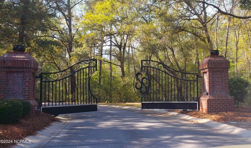 627 Valverda St Sw, Supply, NC, 28462-2196 | Card Image