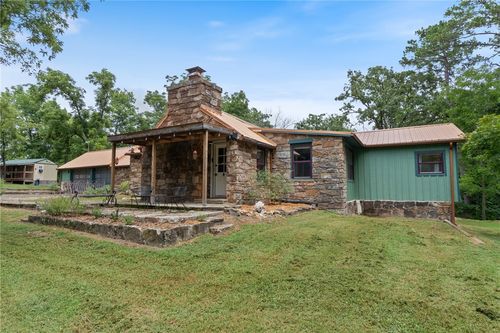 17 Breezy Pt, Eureka Springs, AR, 72632-9299 | Card Image