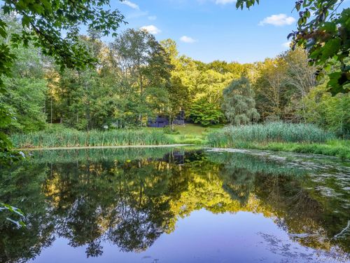 98 Park View Rd S, Pound Ridge, NY, 10576-1209 | Card Image