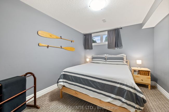 8 Mcintosh Cres, House other with 5 bedrooms, 2 bathrooms and 2 parking in Trenton ON | Image 29