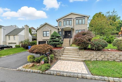 41 Stirling Ter, Totowa, NJ, 07512-2185 | Card Image