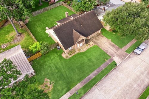 1804 Sleepy Creek Way, Pearland, TX, 77581-5650 | Card Image