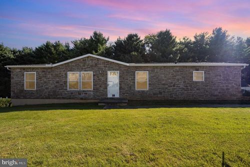 18 Oriole Cir, FELTON, PA, 17322-9211 | Card Image