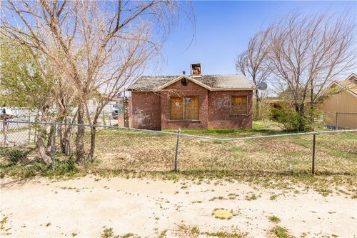 2938 C St, Rosamond, CA, 93560-7668 | Card Image