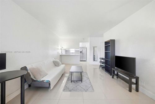 apt-105-1100 Ne 9th Ave, Fort Lauderdale, FL, 33304-2141 | Card Image