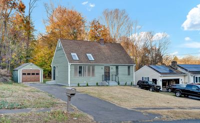 325 Johnson Avenue, House other with 3 bedrooms, 2 bathrooms and null parking in Meriden CT | Image 3