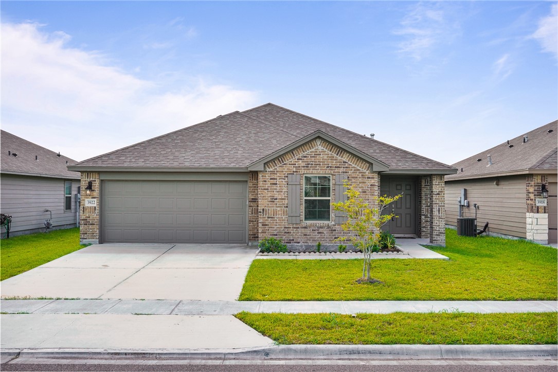 Shiva Dr, Corpus Christi, TX 78410