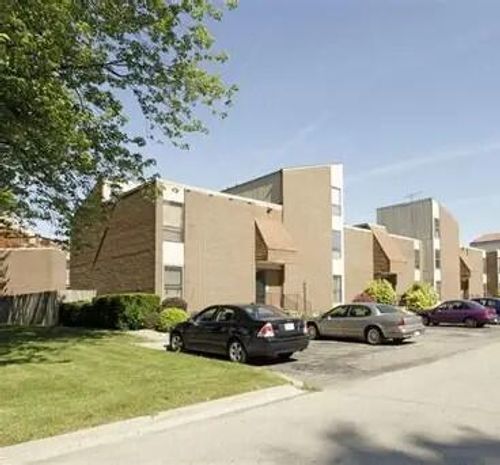25 Dickinson St, Mount Clemens, MI, 48043-5942 | Card Image