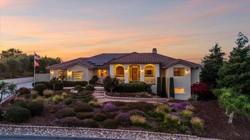 4116 Ashford Cir, Hollister, CA, 95023-8956 | Card Image