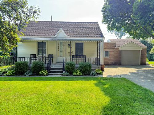 5349 Campbell St, Dearborn Heights, MI, 48125-2728 | Card Image