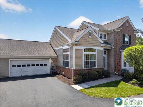 2304 Hollow View Dr, EASTON, PA, 18040-7565 | Card Image