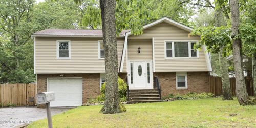 11 Maple Street, Jackson, NJ, 08527 | Card Image