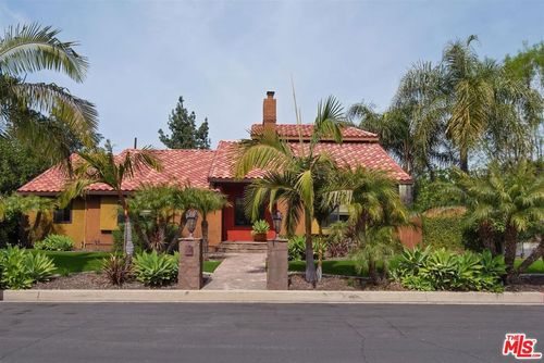 13903 Morrison St, Sherman Oaks, CA, 91423-2156 | Card Image