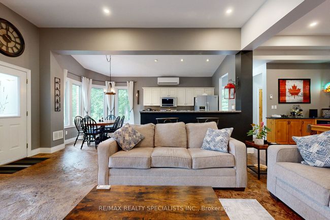93 Macmillan Way, House other with 5 bedrooms, 3 bathrooms and 10 parking in Coboconk ON | Image 19