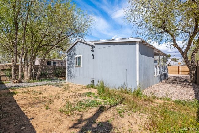 Side of Structure | Image 42