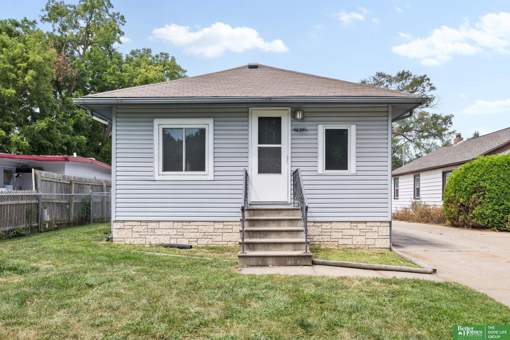48th Ave, Omaha, NE 68117