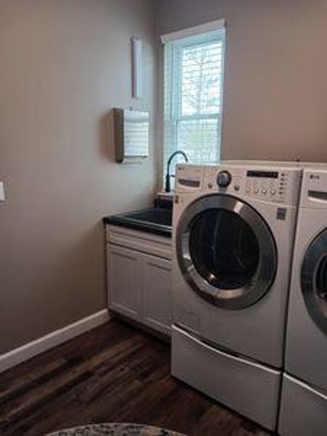 935 Stony Lake Ct, Condo with 2 bedrooms, 3 bathrooms and null parking in Oxford MI | Image 19