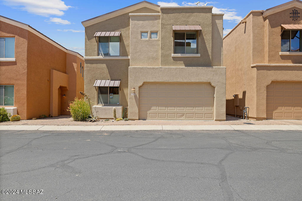 Golden Ridge Ln, Tucson, AZ 85718