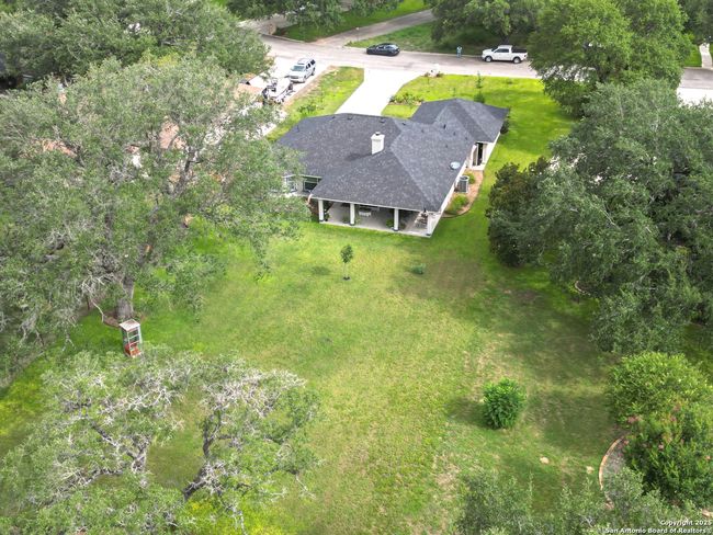 510 Jack Nickolaus Dr, House other with 3 bedrooms, 3 bathrooms and null parking in Devine TX | Image 36