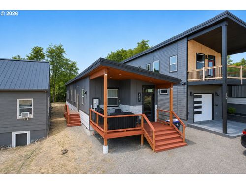 910 Clark St, TheDalles, OR, 97058 | Card Image