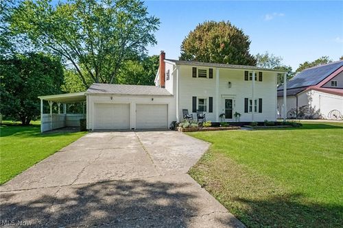 6187 Robinhood Ln, Ashtabula, OH, 44004-4713 | Card Image