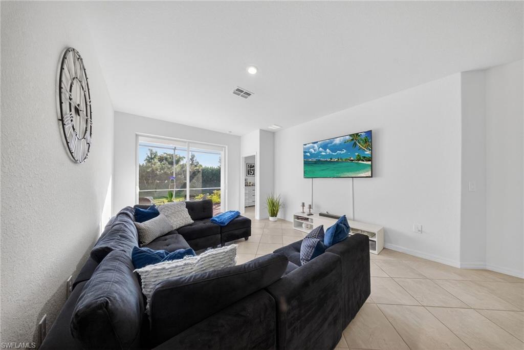 Residential Lease in NAPLES 5