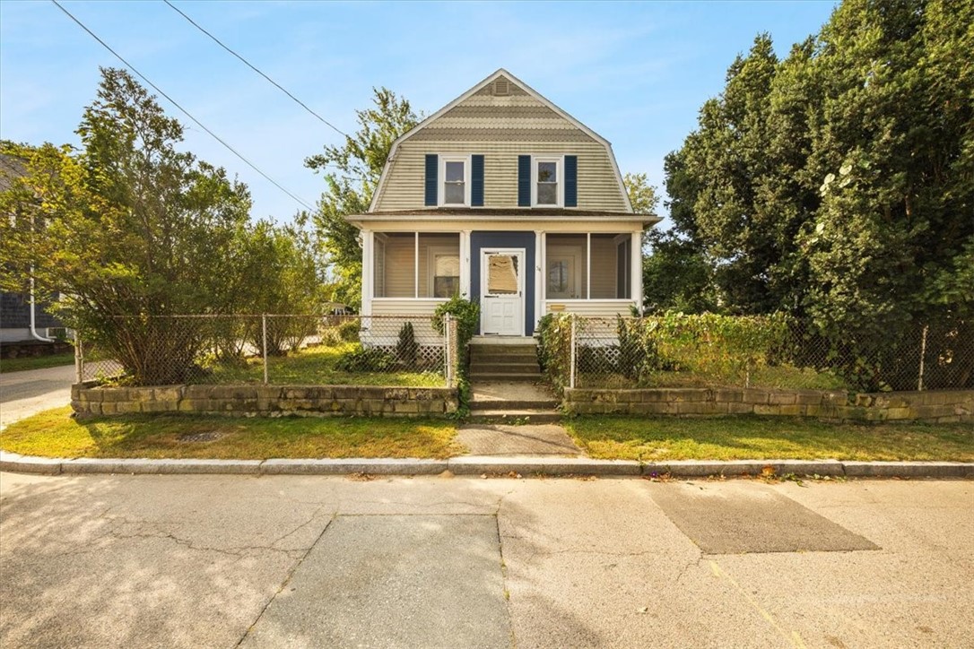 Maple Ave, Riverside, RI 02915