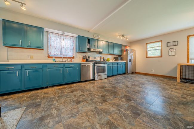 521 S Riverside Dr, House other with 3 bedrooms, 2 bathrooms and null parking in Winamac IN | Image 8