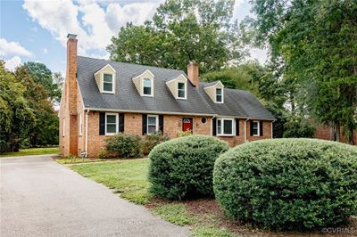 11609 Buckhurst Street, House other with 5 bedrooms, 3 bathrooms and null parking in Chester VA | Image 2