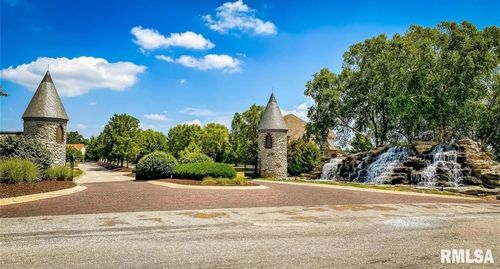 9109 Wiltshire Dr, Columbia, IL, 62236-3466 | Card Image