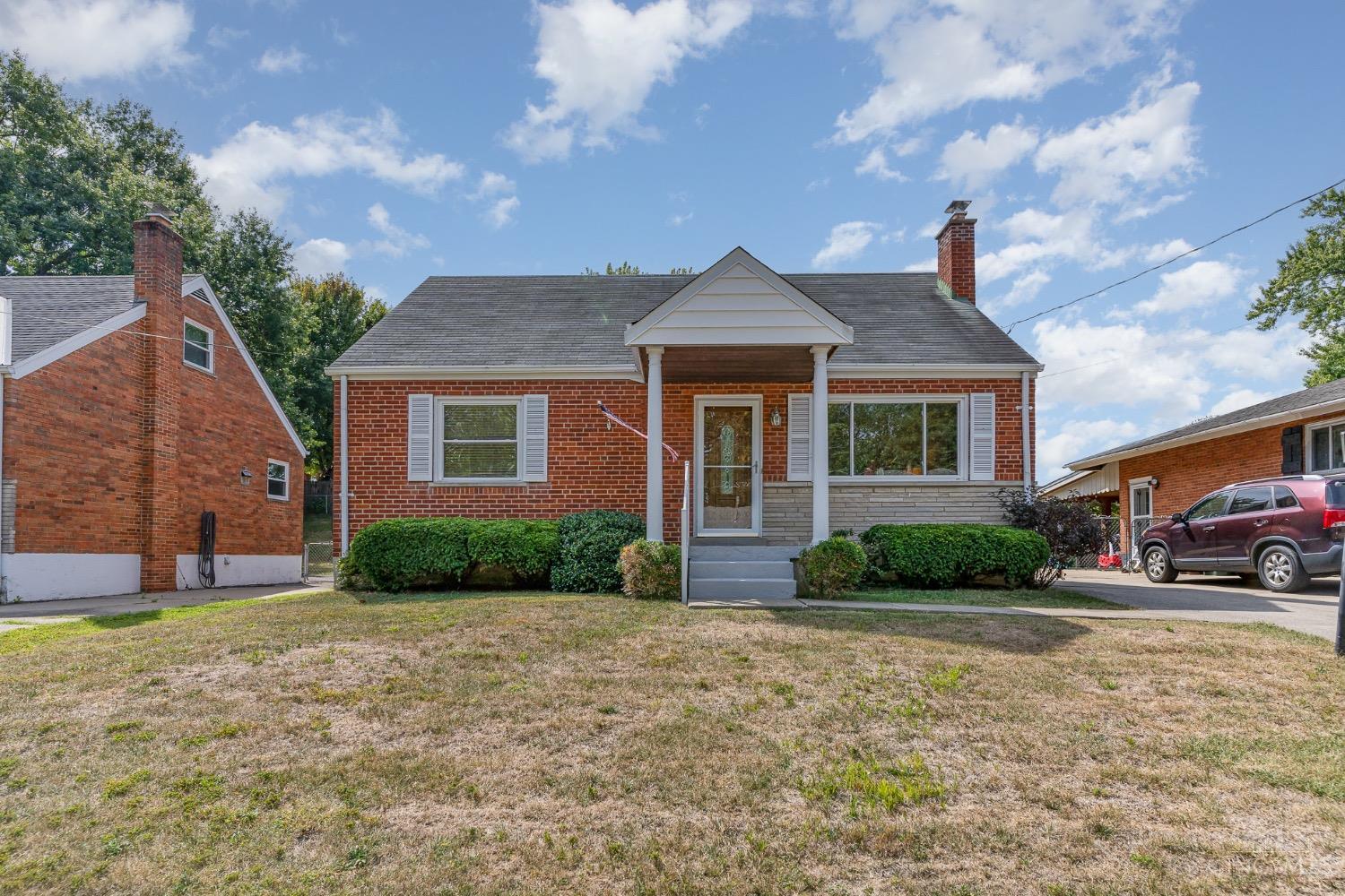 Bluecrest Dr, Cincinnati, OH 45230
