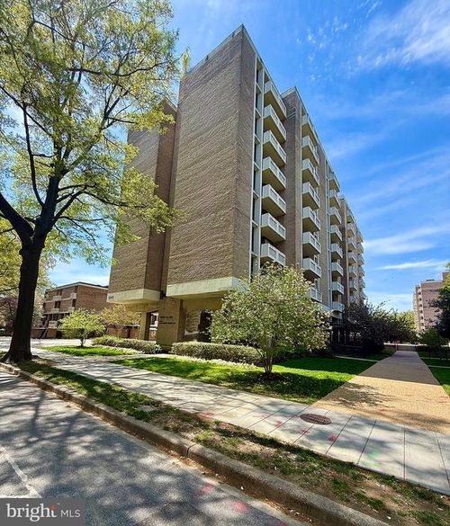e800-1245 4th St Sw, WASHINGTON, DC, 20024-2358 | Card Image