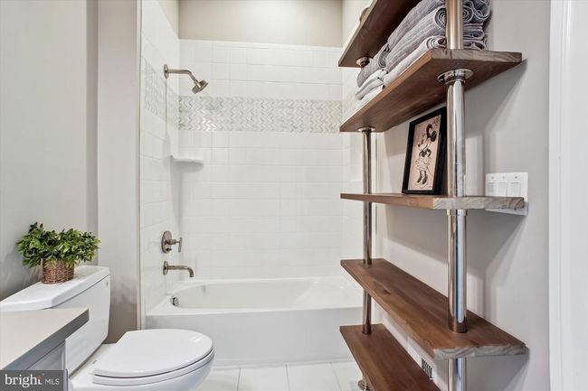 20440 Northpark Dr, Townhouse with 4 bedrooms, 6 bathrooms and null parking in ASHBURN VA | Image 50